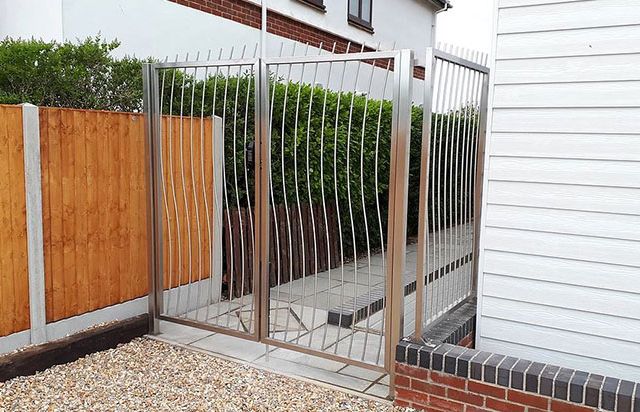 stainless steel gate and fence