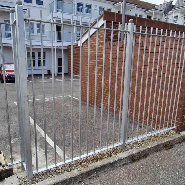 pier house railings