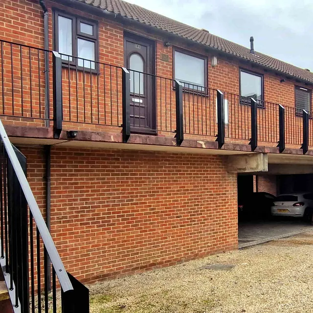 st georges court balustrade